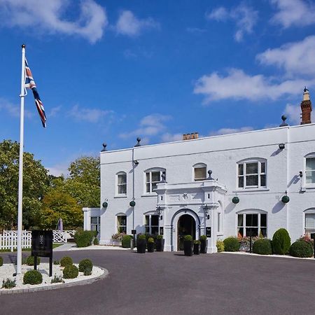 Worldhotels Distinctive Woughton House Hotel Мілтон-Кінз Екстер'єр фото