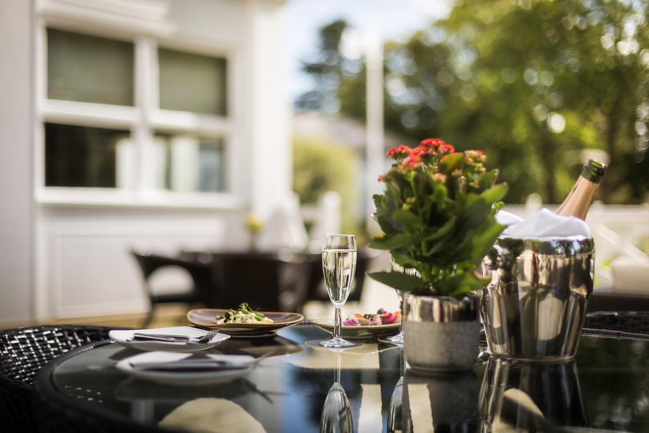 Worldhotels Distinctive Woughton House Hotel Мілтон-Кінз Екстер'єр фото