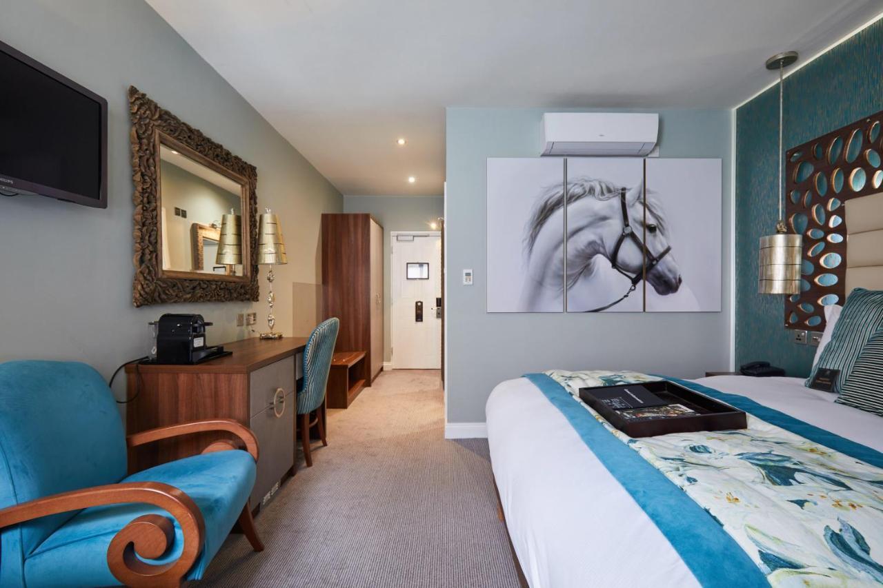 Worldhotels Distinctive Woughton House Hotel Мілтон-Кінз Екстер'єр фото