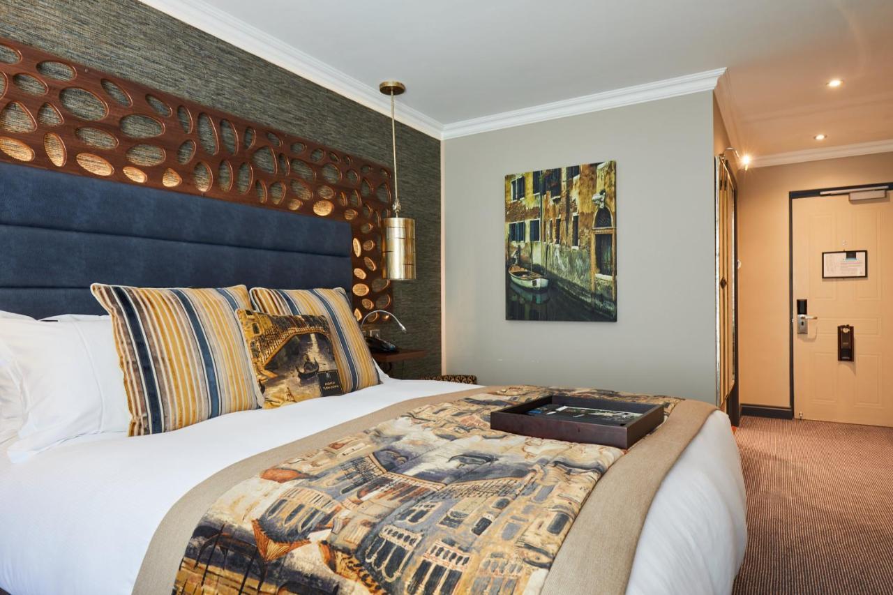 Worldhotels Distinctive Woughton House Hotel Мілтон-Кінз Екстер'єр фото