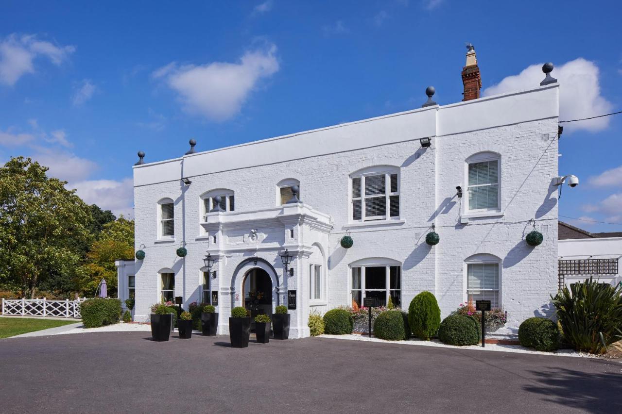 Worldhotels Distinctive Woughton House Hotel Мілтон-Кінз Екстер'єр фото